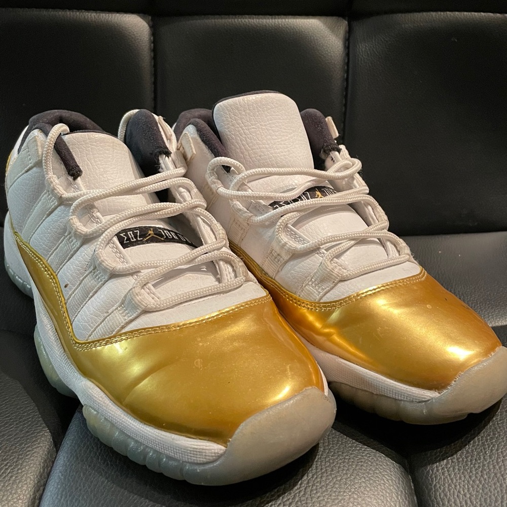 Authentic Jordan 11 retro low